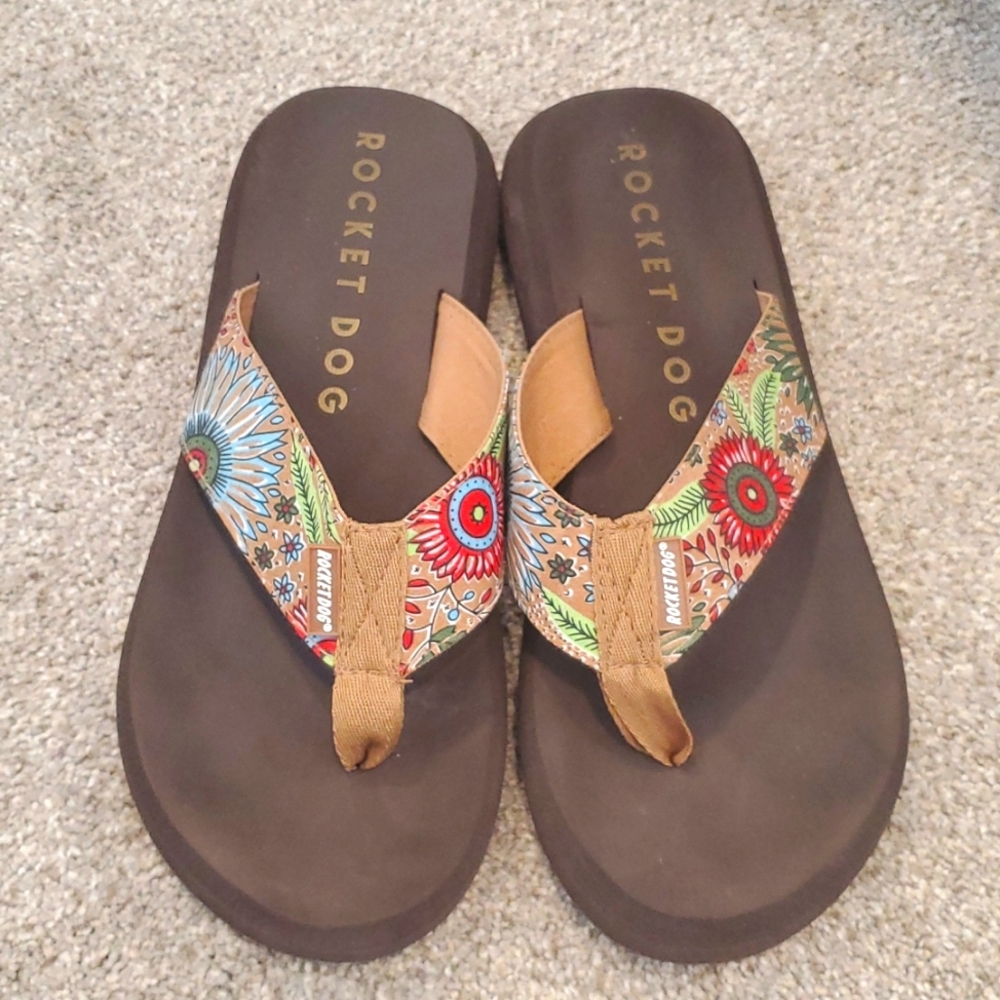 Rocket Dog flip flops super squishy! size 11